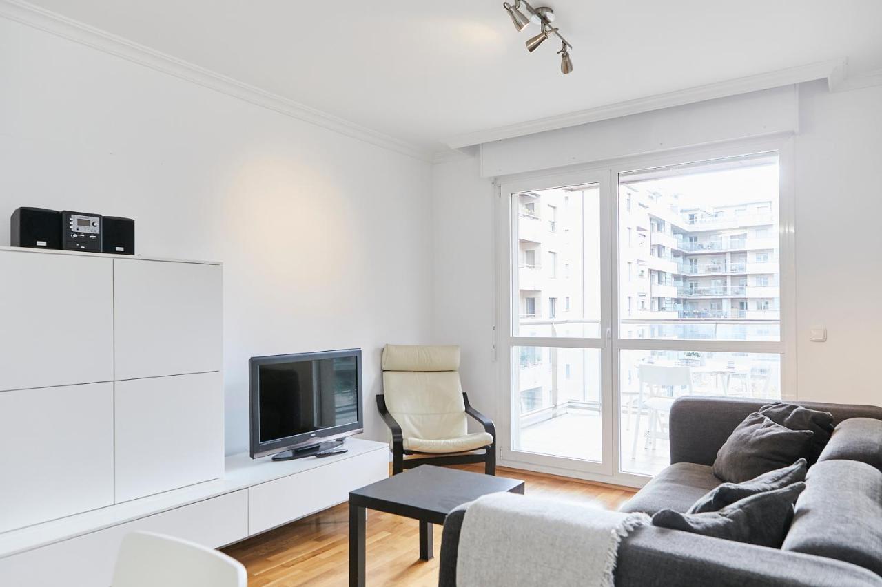 Urumea 4 - Apartamento Con Parking Apartamento *